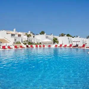 4* Aldeamento Turístico D'agua Beachfront